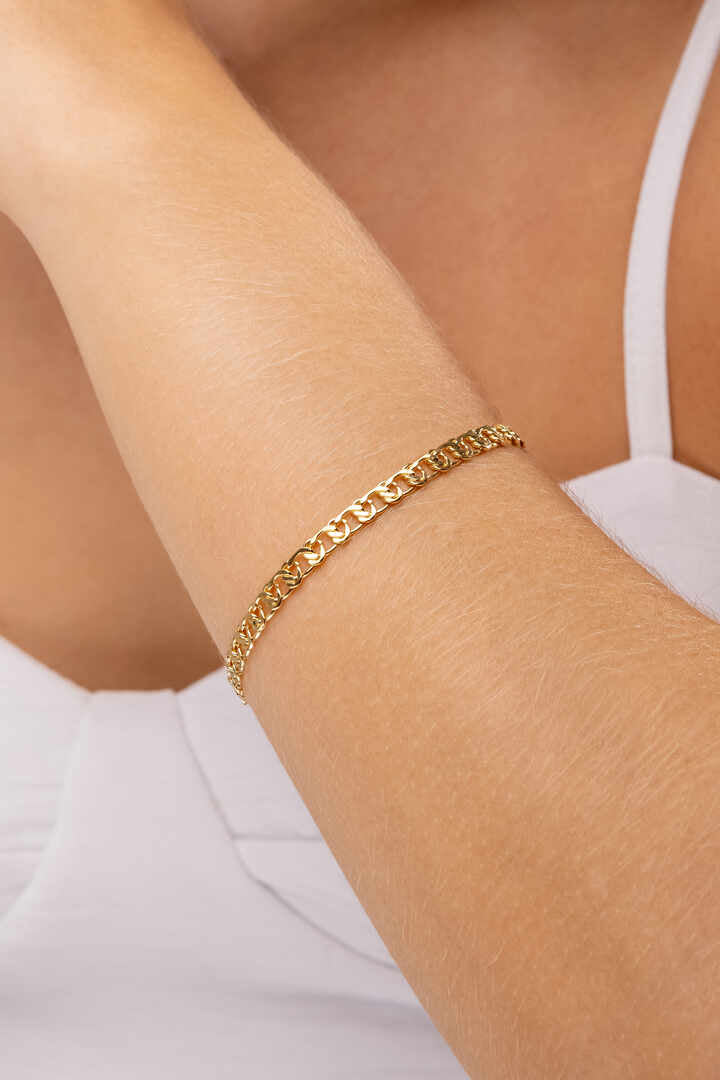Pulseira - Pulseira Romana  – 22 cm Pulseira de elo romano oco com terminais delicados, fechamento mosquetão e extensor com pingente em formato de gota.