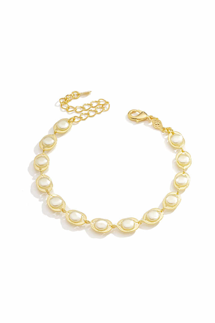 Pulseira - Pulseira Pérola Clássica e atemporal, a pulseira de pérolas transmite delicadeza e elegância em cada detalhe.