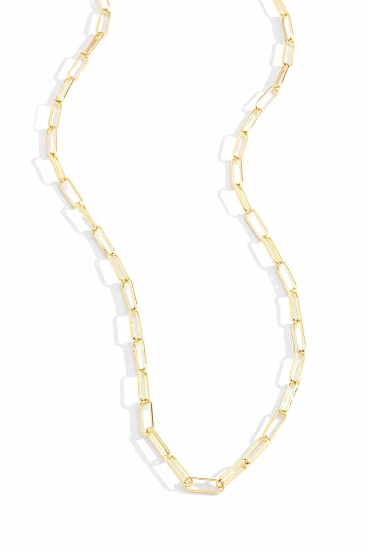 Colar - Corrente Cartier longa 60cmClassica e elegante, a corrente Cartier de 60cm possui elos simetricos e acabamento polido que garantem brilho e sofistica